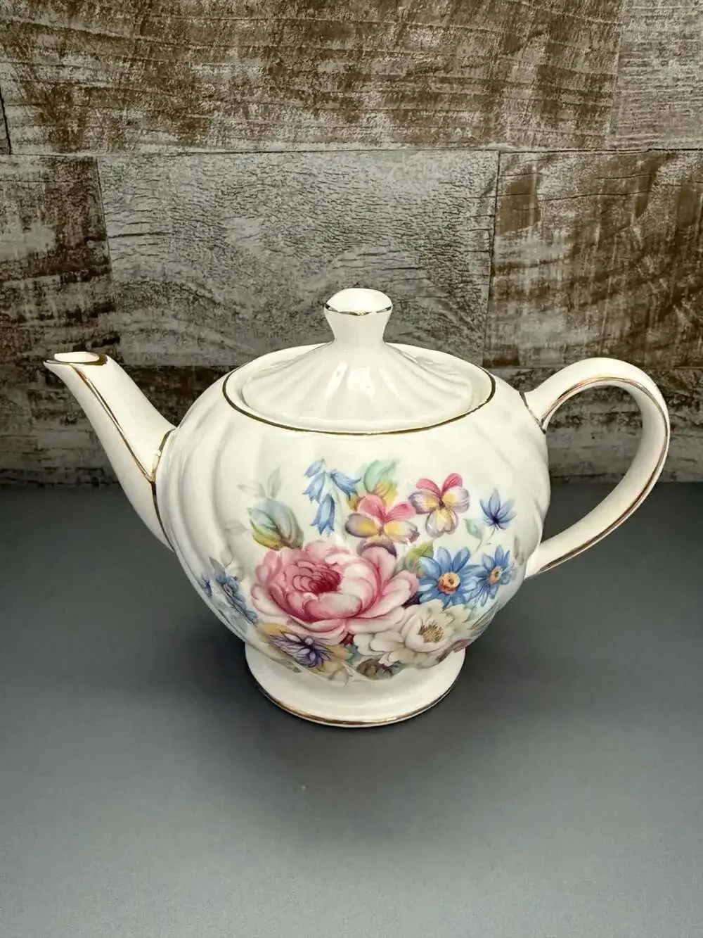 Vintage Sadler England Swirl Floral Teapot with Gold Trim